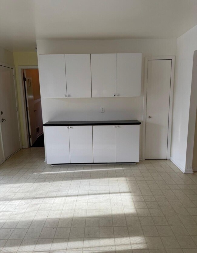 Foto del edificio - 33736 Hathaway