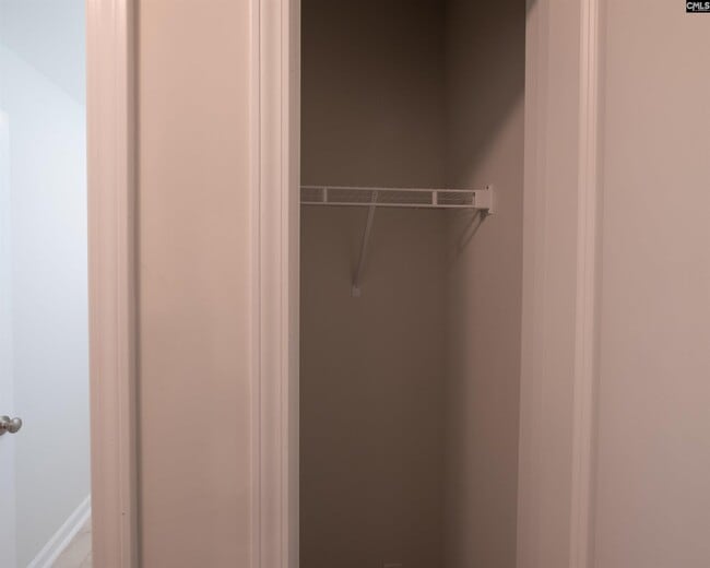 Building Photo - 433 Eclipse Ln