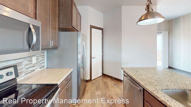 Building Photo - 2 br, 2.5 bath House - 507 S 2nd Ave