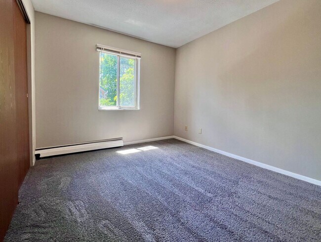 Building Photo - 830 Nebraska Ave