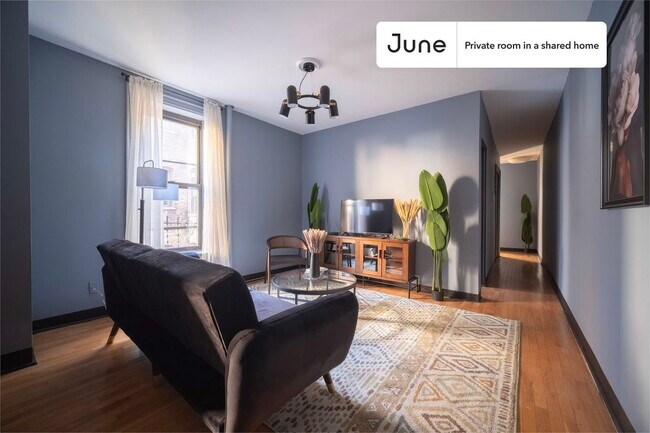 Foto del edificio - Room in Shared 4 bed/1 bath home