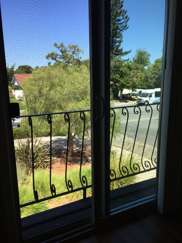 Building Photo - 820 Iris Ave