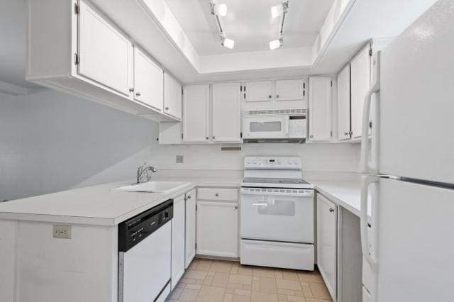 Building Photo - 2 bedroom in Bellevue WA 98004