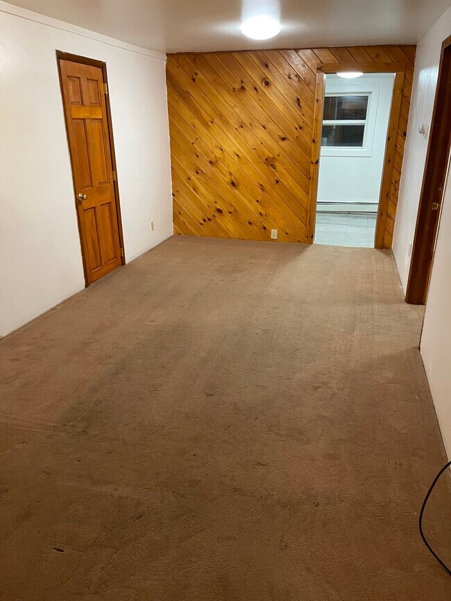 26 Center Ave, Mount Pocono, PA 18344 House for Rent in Mount Pocono, PA