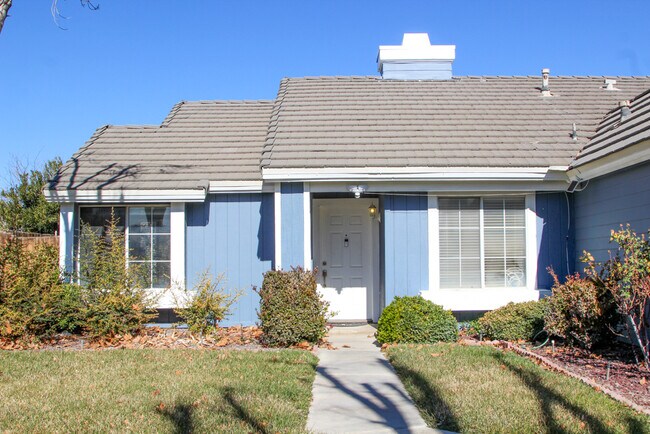 Building Photo - 3219 W Avenue J4