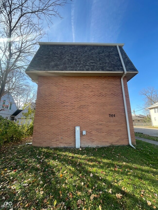 Building Photo - 701 S 14th St