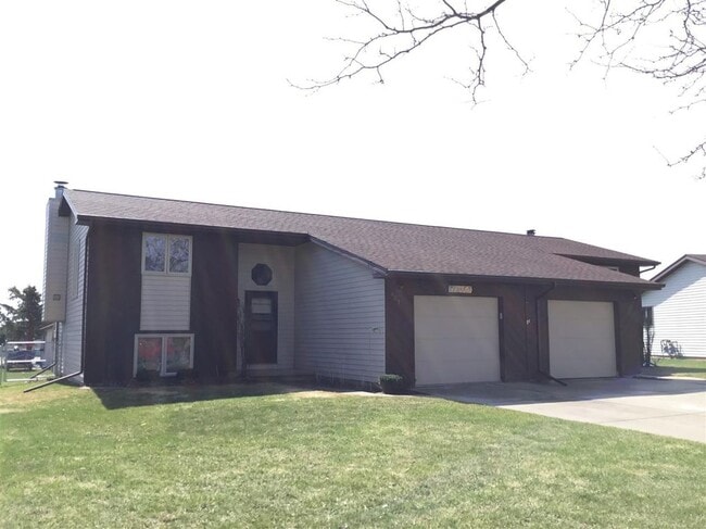 Building Photo - 809 W Ridgeview Dr