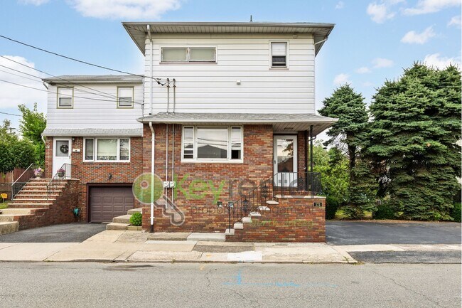 Foto del edificio - 171 Burns Ave