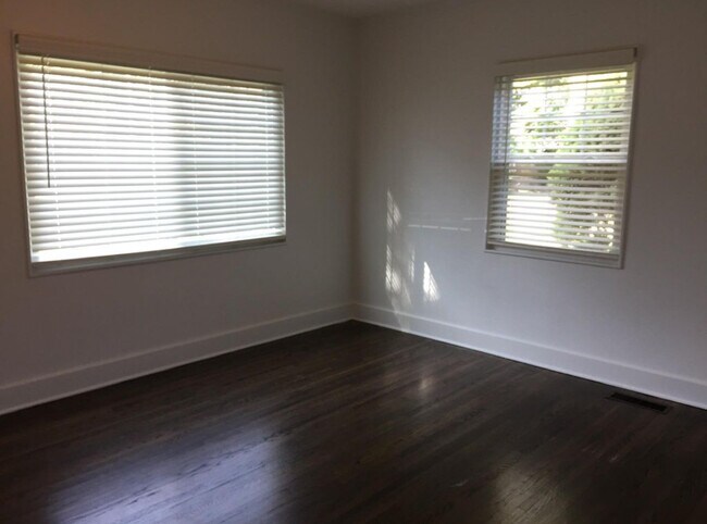 Foto del edificio - 2528 W Ardmore Pl