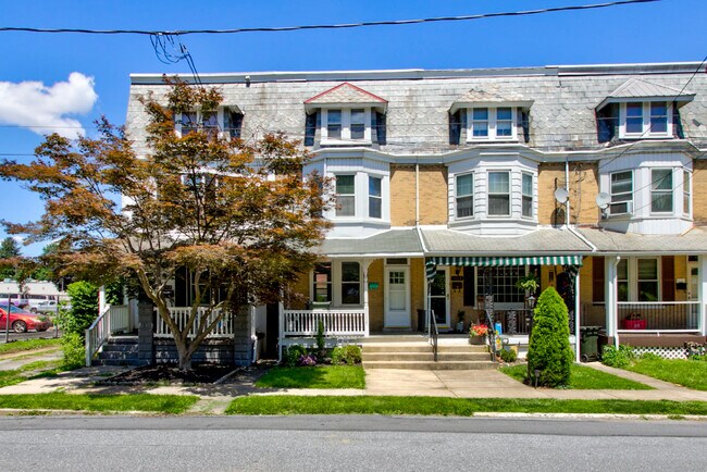 Foto del edificio - 1115 Frances Ave