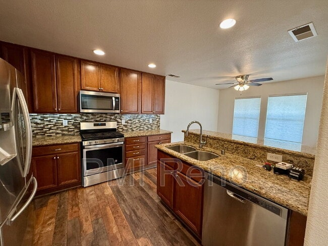 Building Photo - 1678 Lone Oak Trail