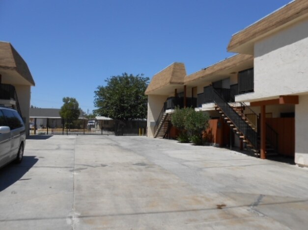 Foto del edificio - 38478-38506 4th St E
