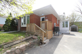 Building Photo - 8 A Springbrook Dr