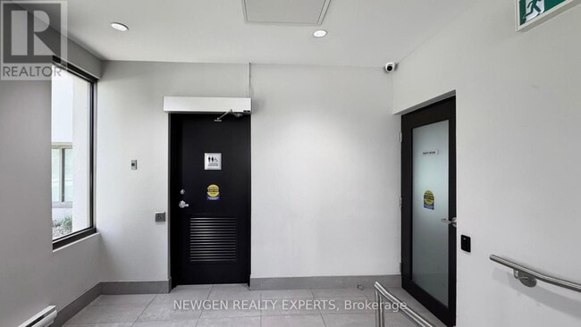 Building Photo - 735 Don Mills Rd.