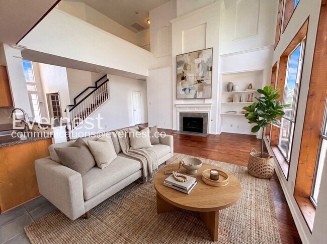 Building Photo - 715 Belmark Ct