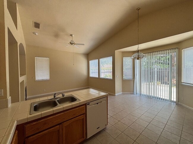 Building Photo - Three Bedroom Two Bathroom Home - NEW PRICE