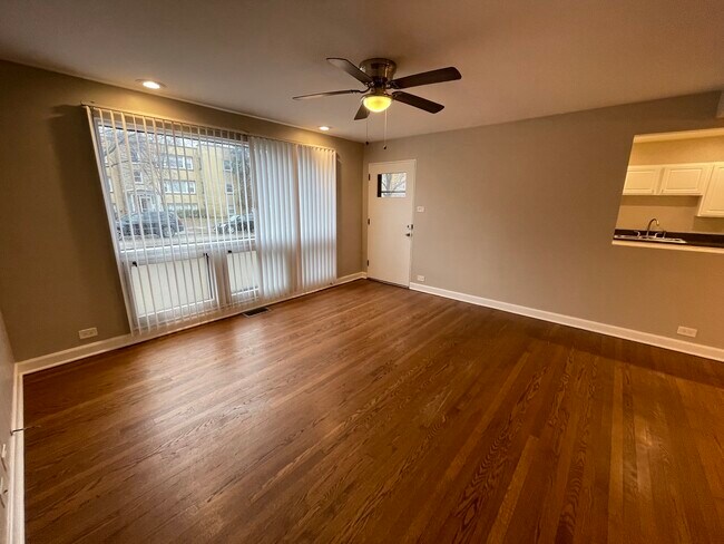 Foto del edificio - 1605 Monroe St