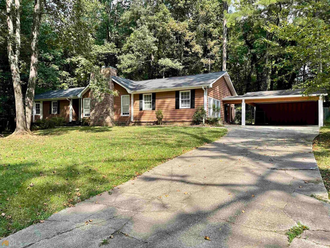 Primary Photo - 1345 Gardner Rd NW