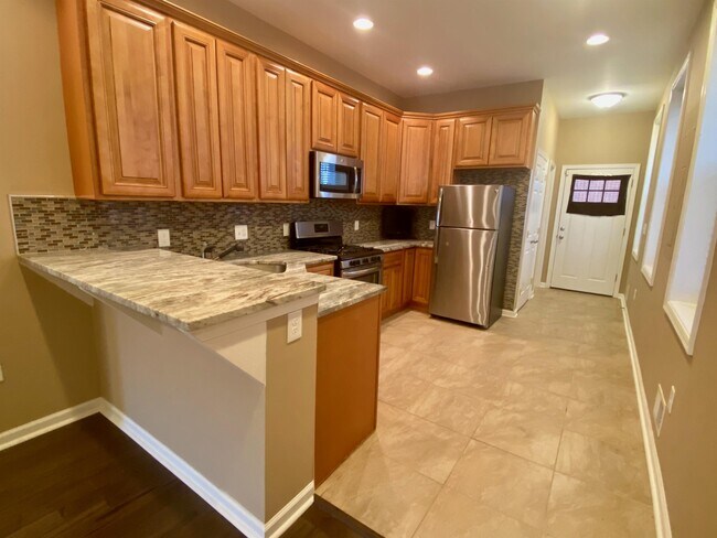 Foto del edificio - 513 N Collington Ave