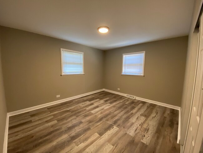 Building Photo - 444 Luella Ave