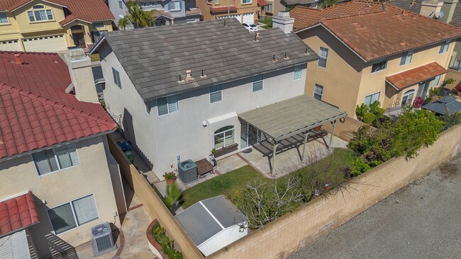 Foto del edificio - 5764 Kylie Ave