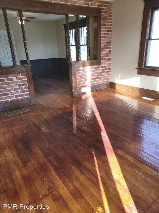 Building Photo - 2 br, 1 bath House - 2622 South 22nd Street
