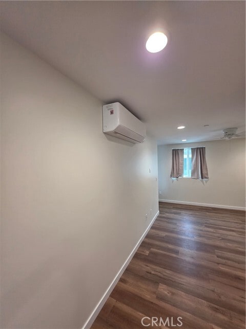 Building Photo - 615 N Fries Ave