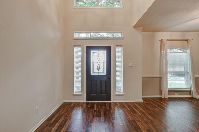 Foto del edificio - 24706 Bent Hollow Ln
