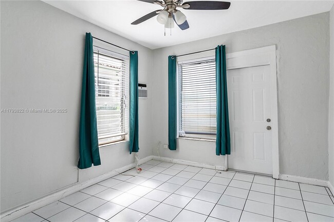 Foto del edificio - 1507 Meridian Ave