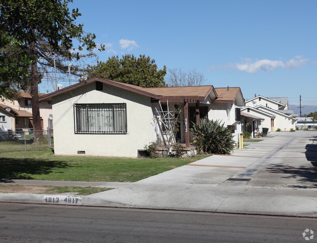 Primary Photo - 4813-4817 Live Oak St