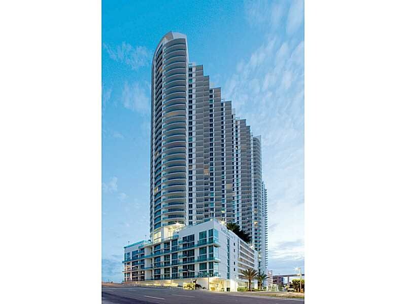 Foto principal - 350 S Miami Ave