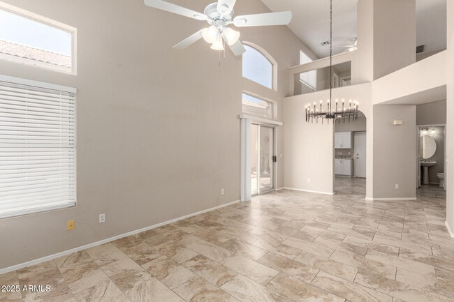Building Photo - 1128 E Silverwood Dr