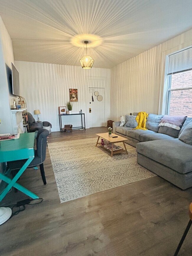 Building Photo - 814 Madison Ave