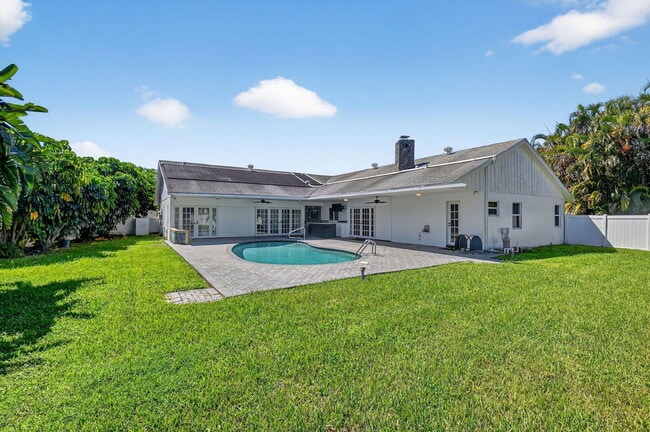 Foto del edificio - 1599 NW 14th Ave