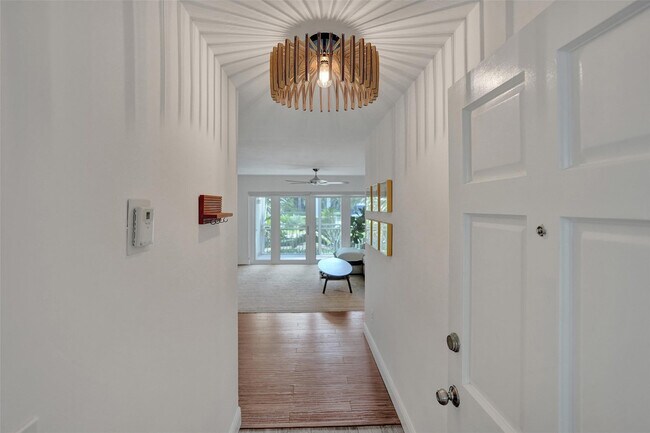 Foto del edificio - 2501 S Ocean Blvd