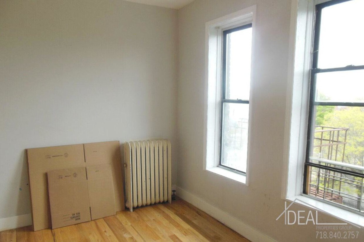 350 Howard Ave, Brooklyn, NY 11233 Room for Rent in Brooklyn, NY