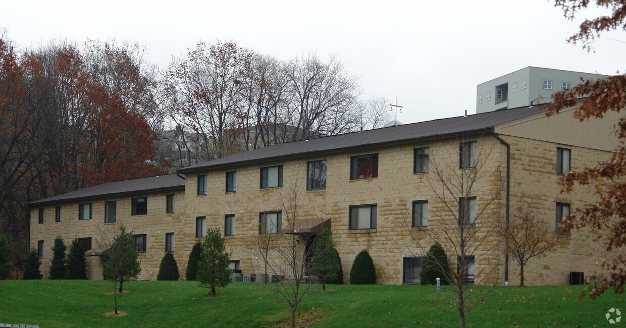 Foto del edificio - PARK PLAZA APARTMENTS