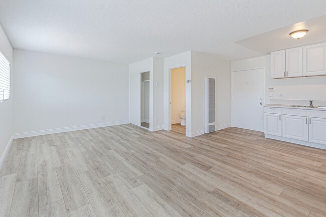 Foto del edificio - McDonald Apartments