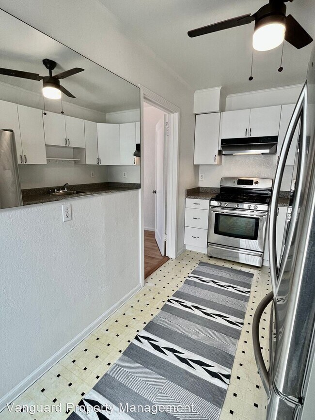 Building Photo - 1 br, 1 bath House - 587 Banks Street