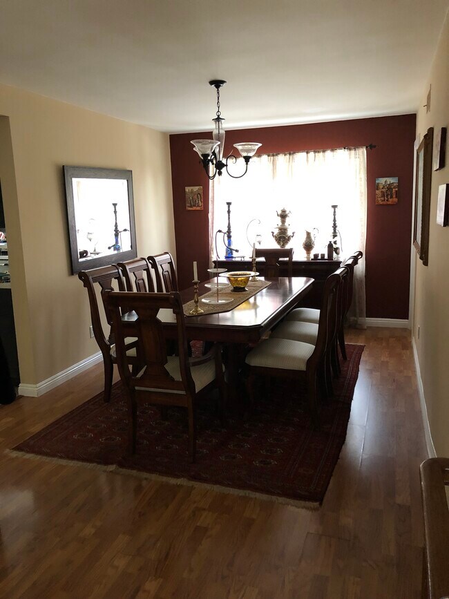 Foto del edificio - 1986 Sherer Ln