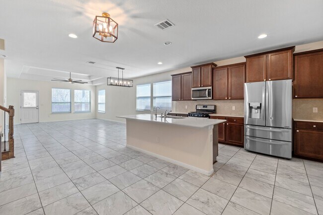 Building Photo - 405 Little Draw Ln