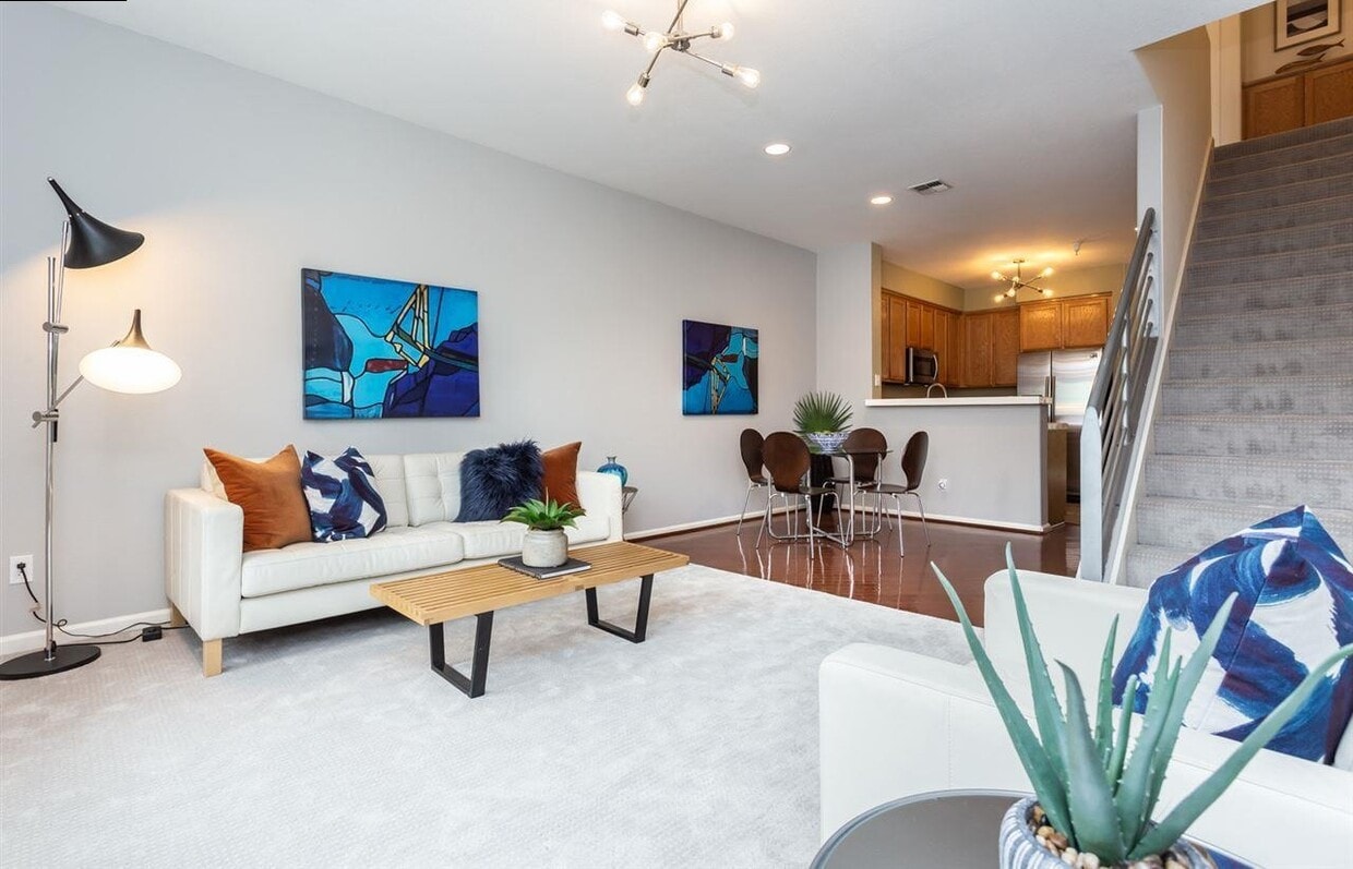 Living room and dining room - 1411 Nevin Plz