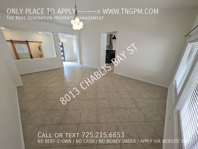 Building Photo - 8013 CHABLIS BAY ST