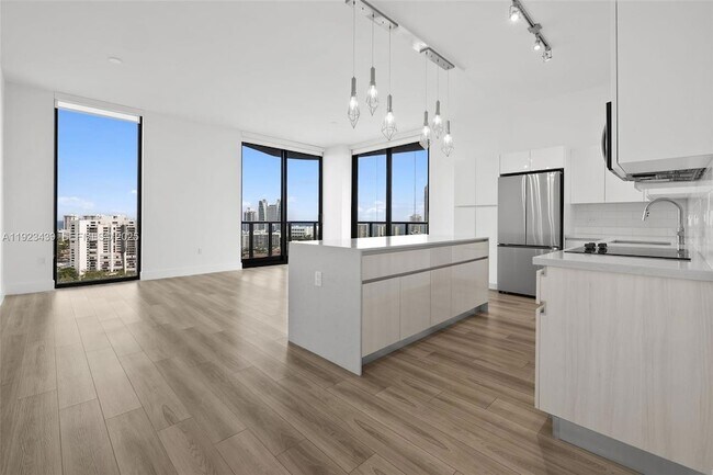 Foto del edificio - 101 Diplomat Pkwy