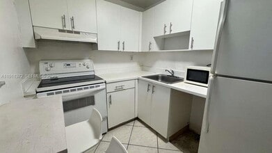 Building Photo - 6195 W 18th Ave