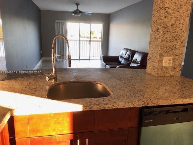 Foto del edificio - 5200 NW 31st Ave