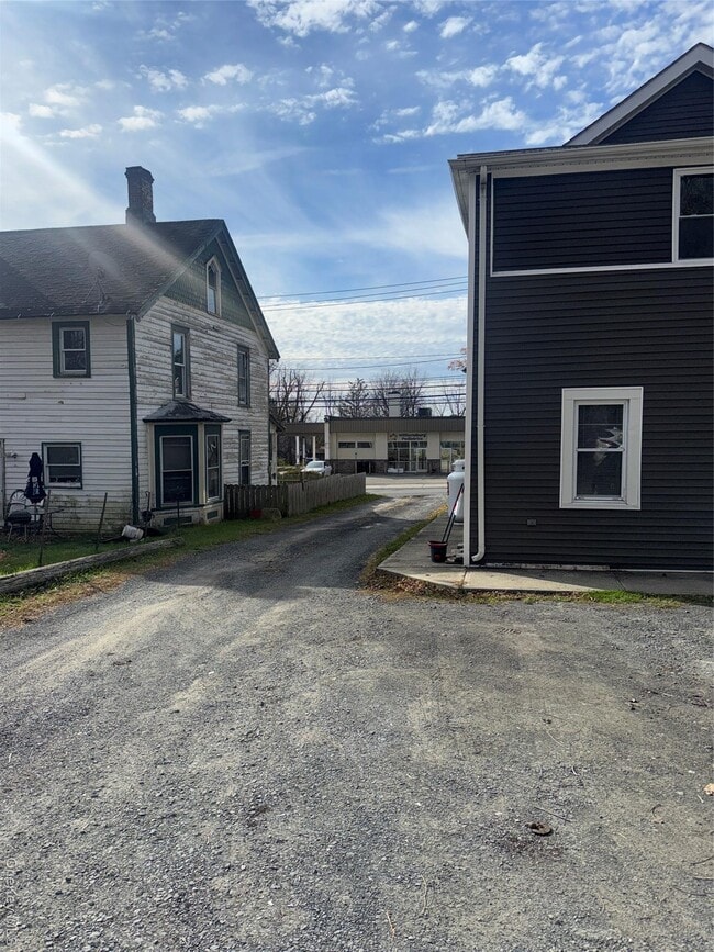 Foto del edificio - 88 Main St