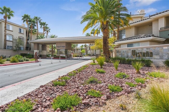 Building Photo - 7107 S Durango Dr