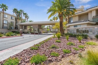 Building Photo - 7107 S Durango Dr