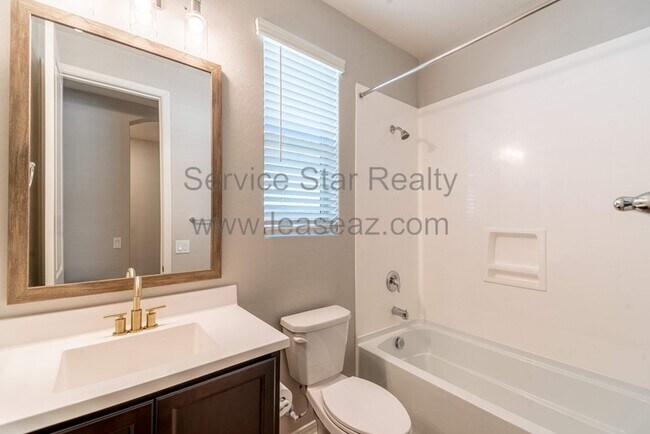 Foto del edificio - 1157 N 152nd Ave